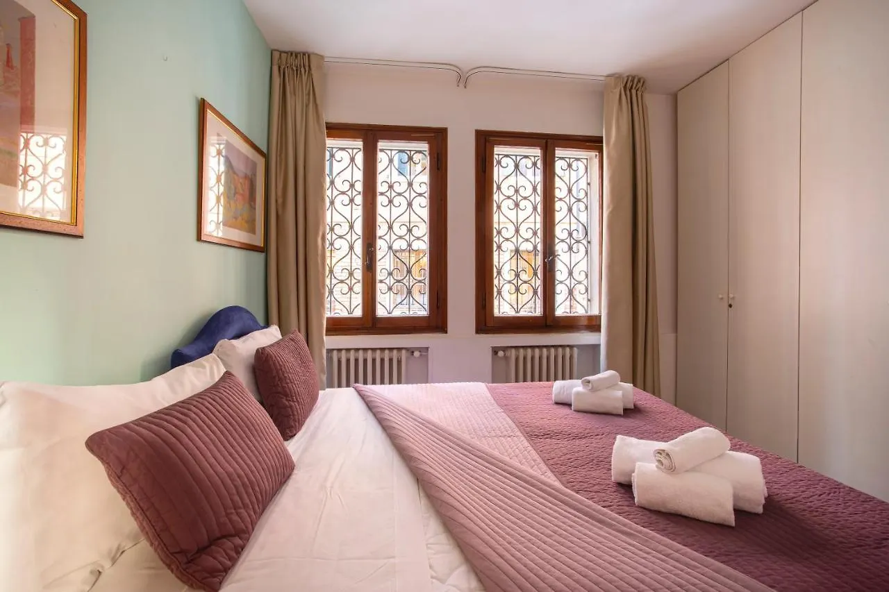Apartment Appartamento Sant'Anzolo Venice Italy