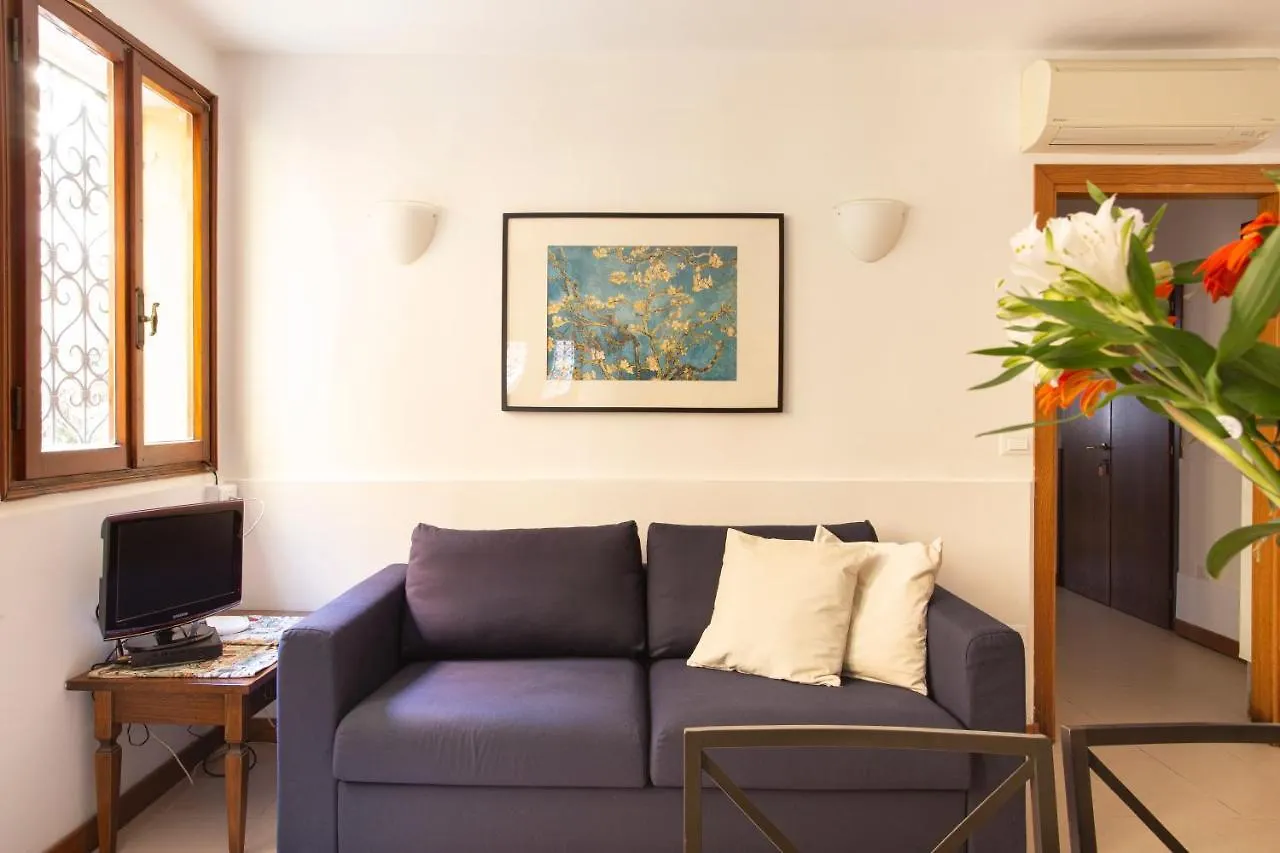 Apartment Appartamento Sant'Anzolo Venice
