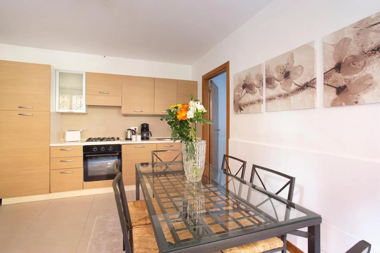 Apartment Appartamento Sant'Anzolo Venice Italy