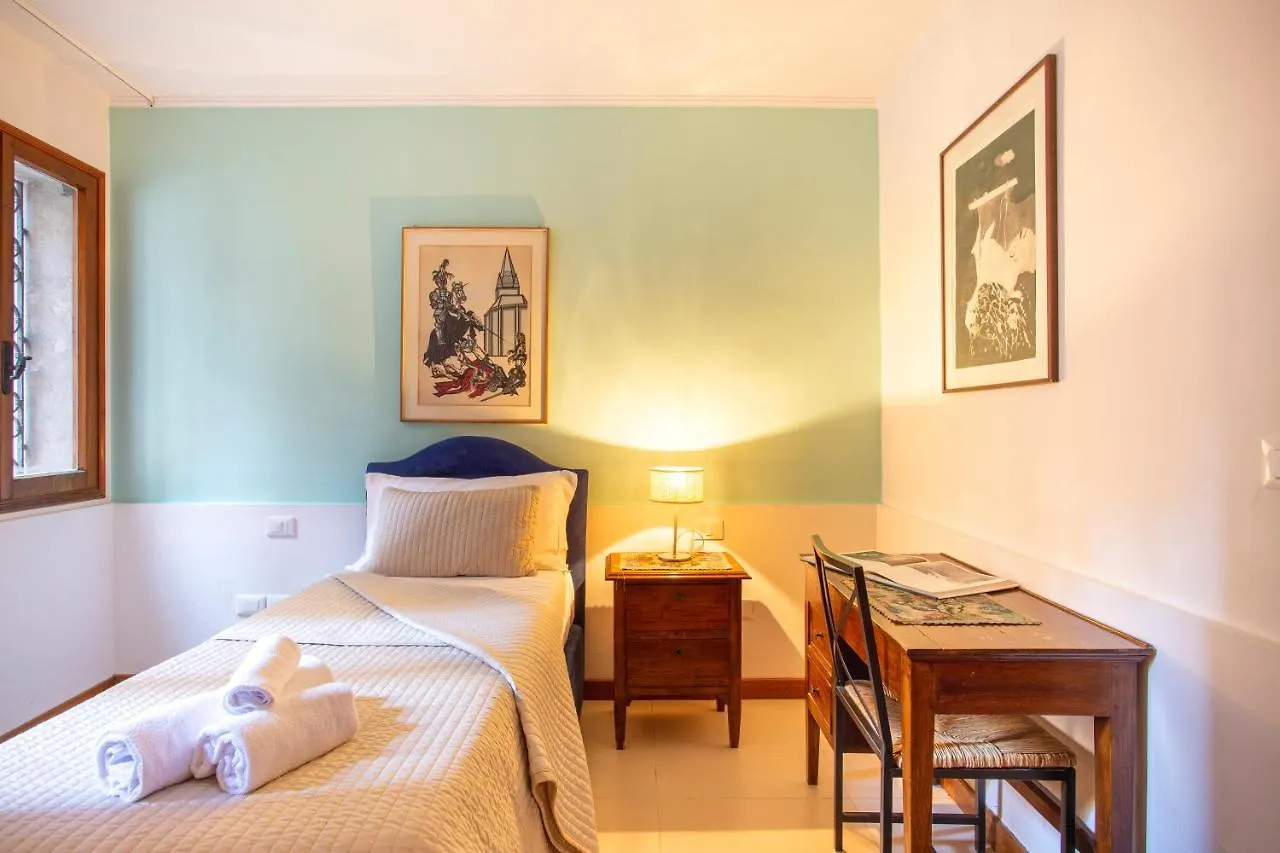 Apartment Appartamento Sant'Anzolo Venice Italy